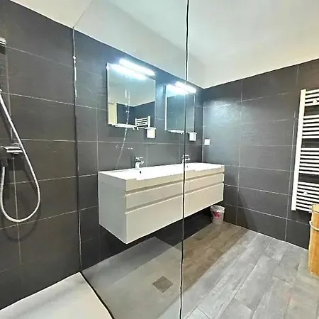 Дом отдыха A Pinarello 9 Pers Piscine Chauffee 5 Min